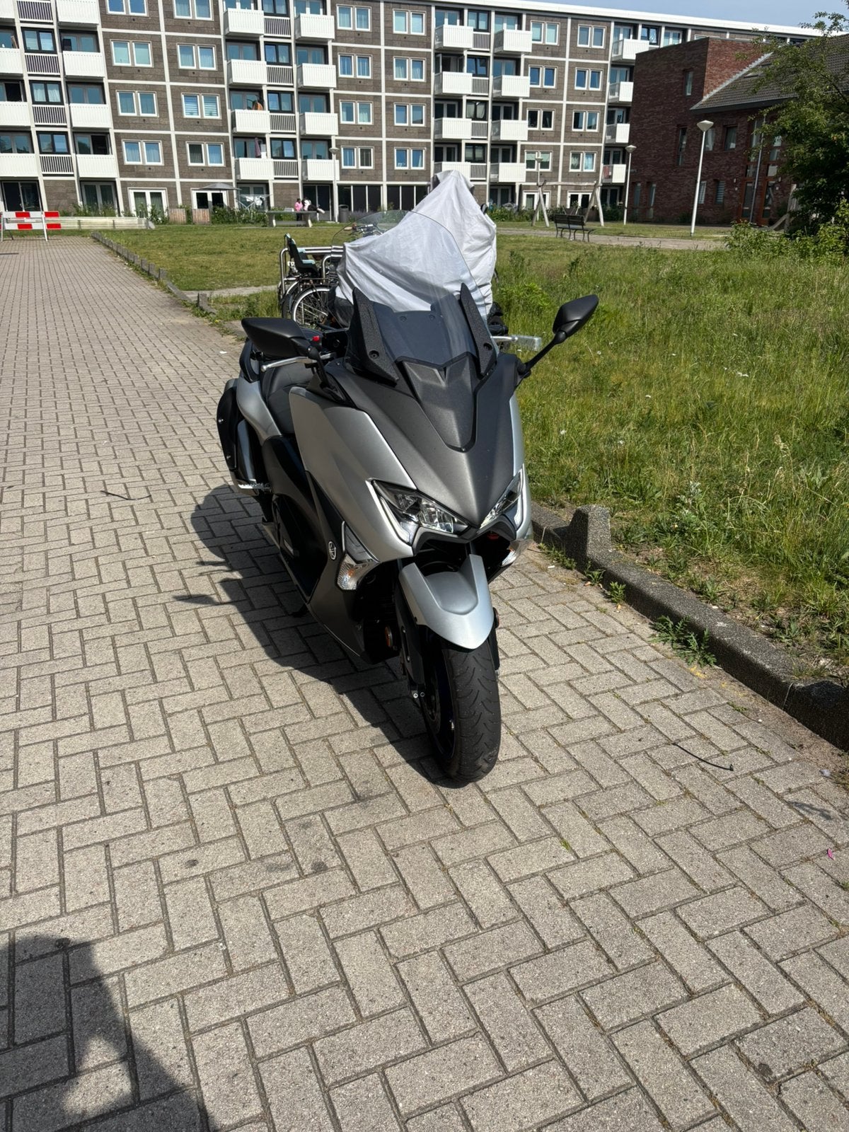 Yamaha tmax sx 2018 nieuwstaat NL, Motoren, Ophalen