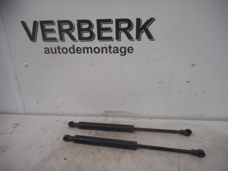 GASDRUKVEERSET VOOR BMW 3 serie Compact (E46 / 5) (e46fk), Gebruikt, BMW