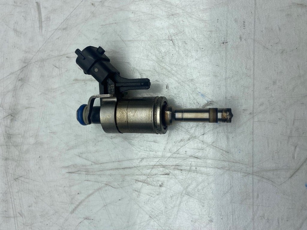 INJECTOR BRANDSTOF BMW 1 serie (F20) (01-2010/06-2019), Auto-onderdelen, Dhr. J. Ham, Gebruikt, Administratie@autoham.nl, BMW