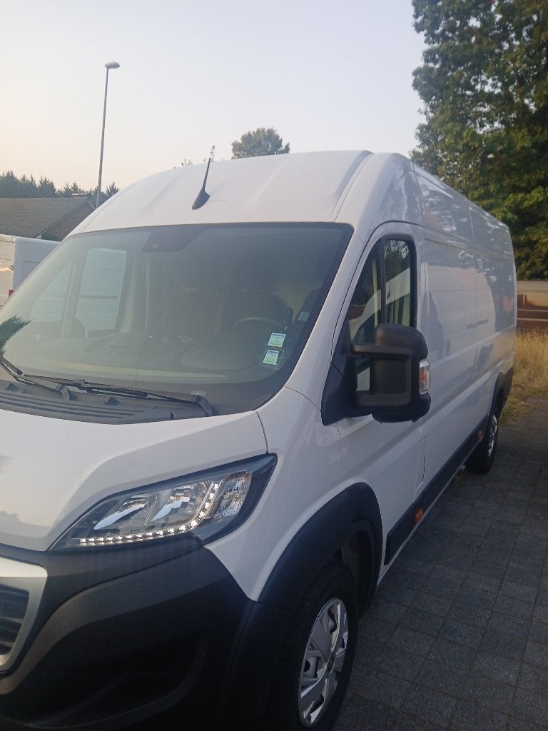 PEUGEOT BOXER L4, Voorwielaandrijving, Stof, 2376 kg, 4 cilinders