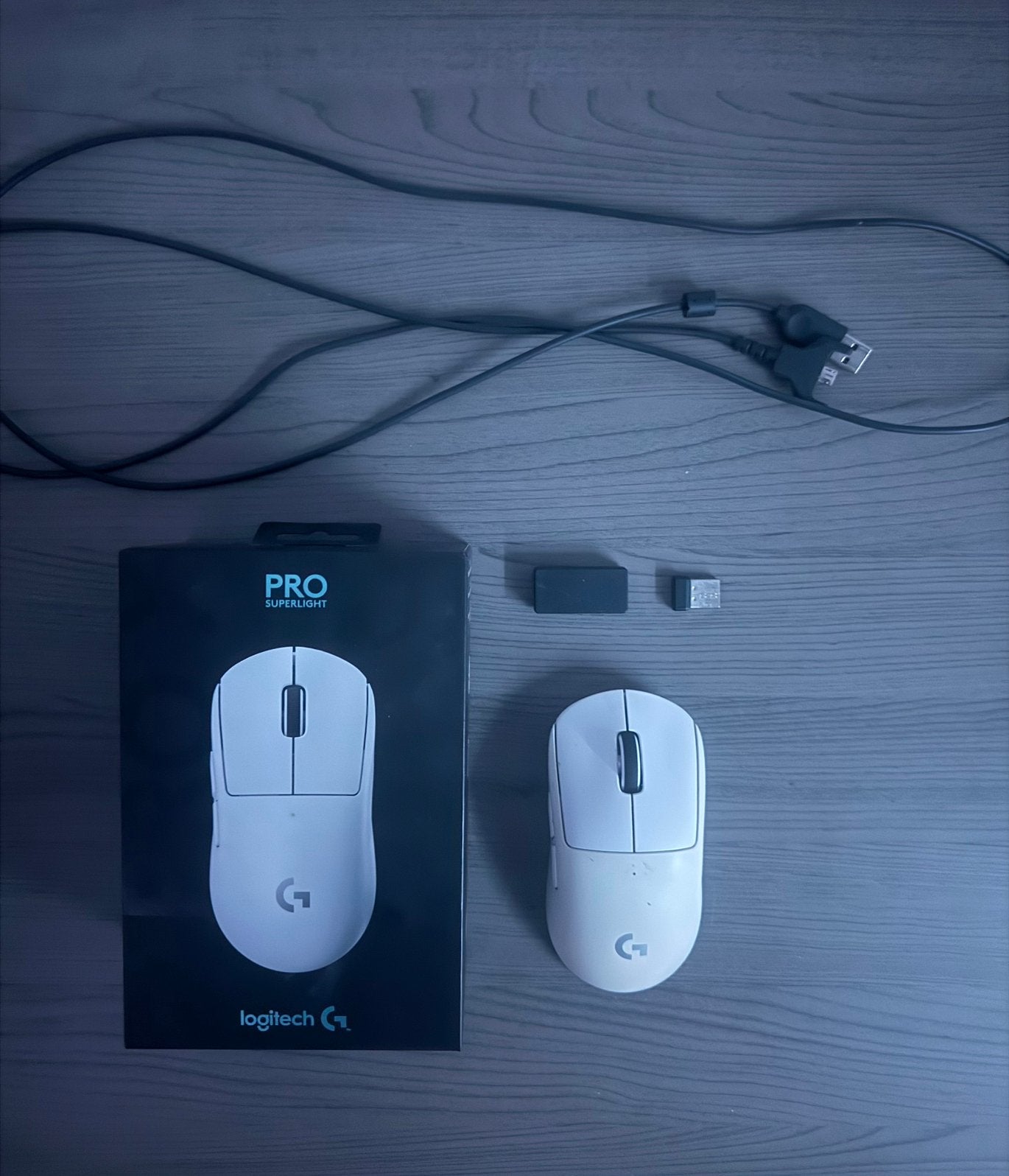 Logitech G Pro X Superlight 1 (blanc), Informatique & Logiciels, Souris, Enlèvement, Utilisé, Droitier