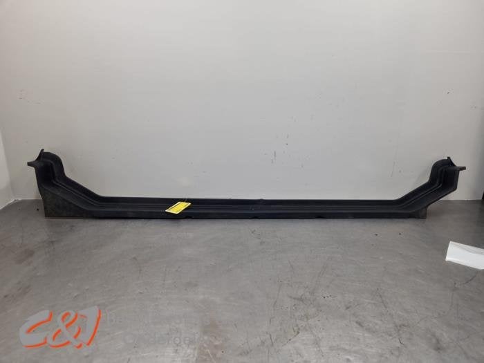 Afdekplaat diversen van een Opel Vivaro, Gebruikt, -, -, Opel