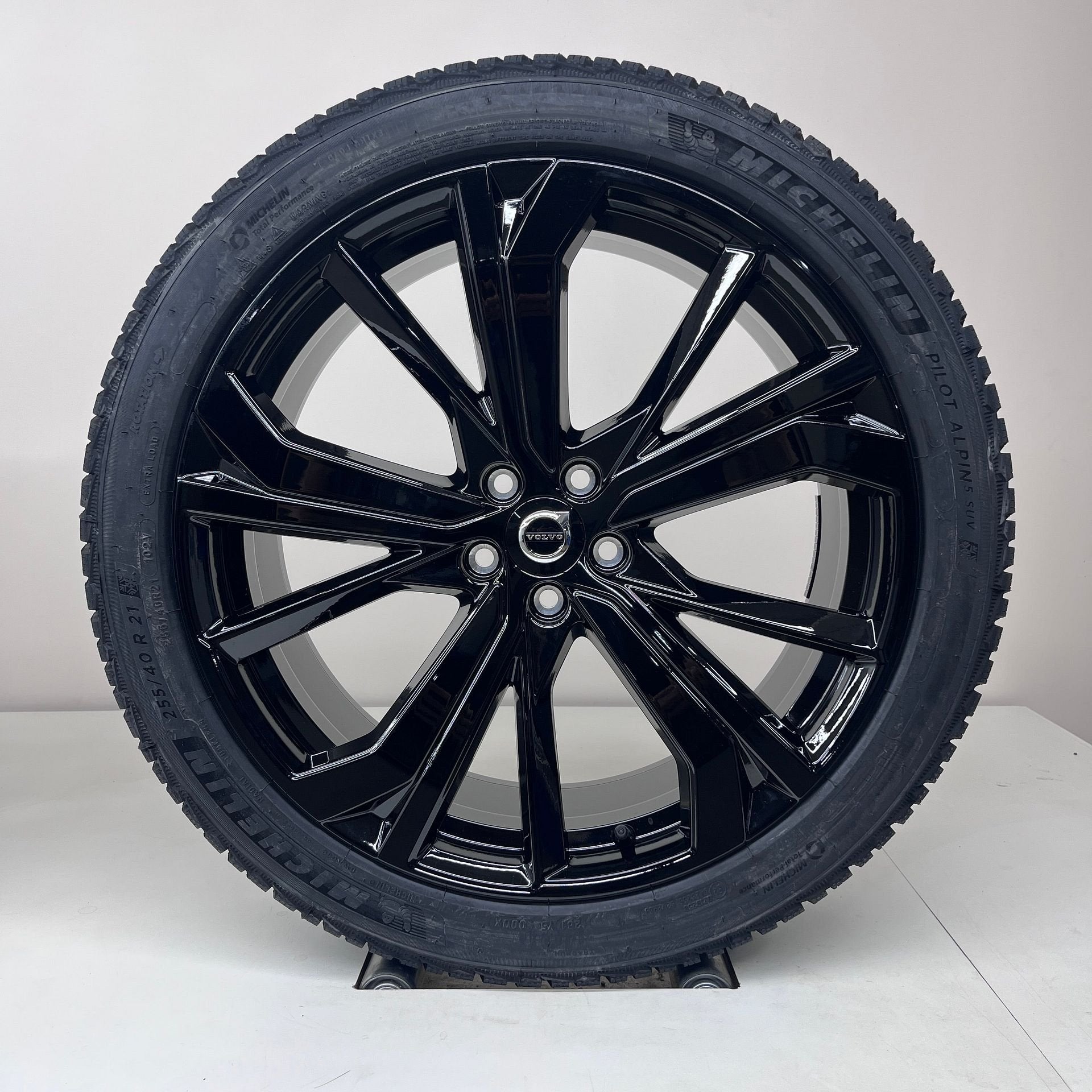Volvo XC60 - 21 inch Black Edition. - winterbanden NIEUW, Neuf, Pneus et Jantes, Pneus hiver, 255 mm