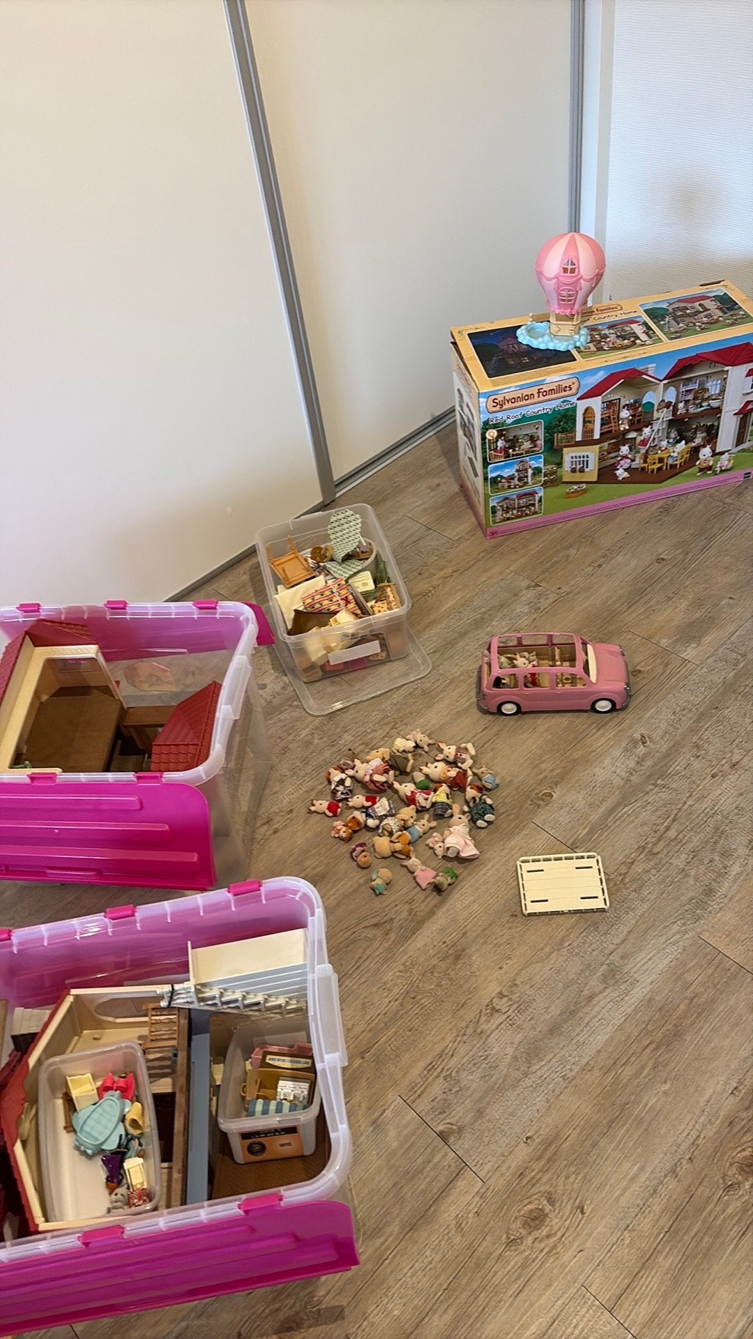 Groot lot Sylvanian Families, Ophalen, Zo goed als nieuw, Poppenhuis