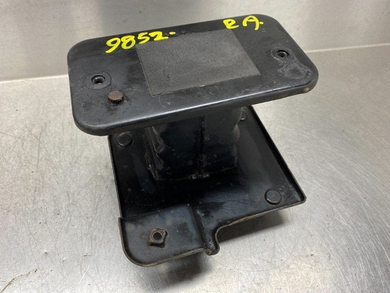 SUPPORT PARE-CHOCS ARRIÈRE DROIT Hyundai i40 CW (VFC), Utilisé, Hyundai