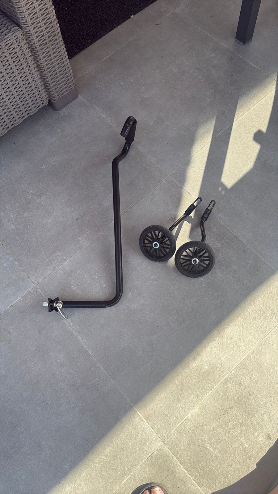Zijwieltjes + fietstang, Ophalen, Zo goed als nieuw, Minder dan 16 inch, Zijwieltjes