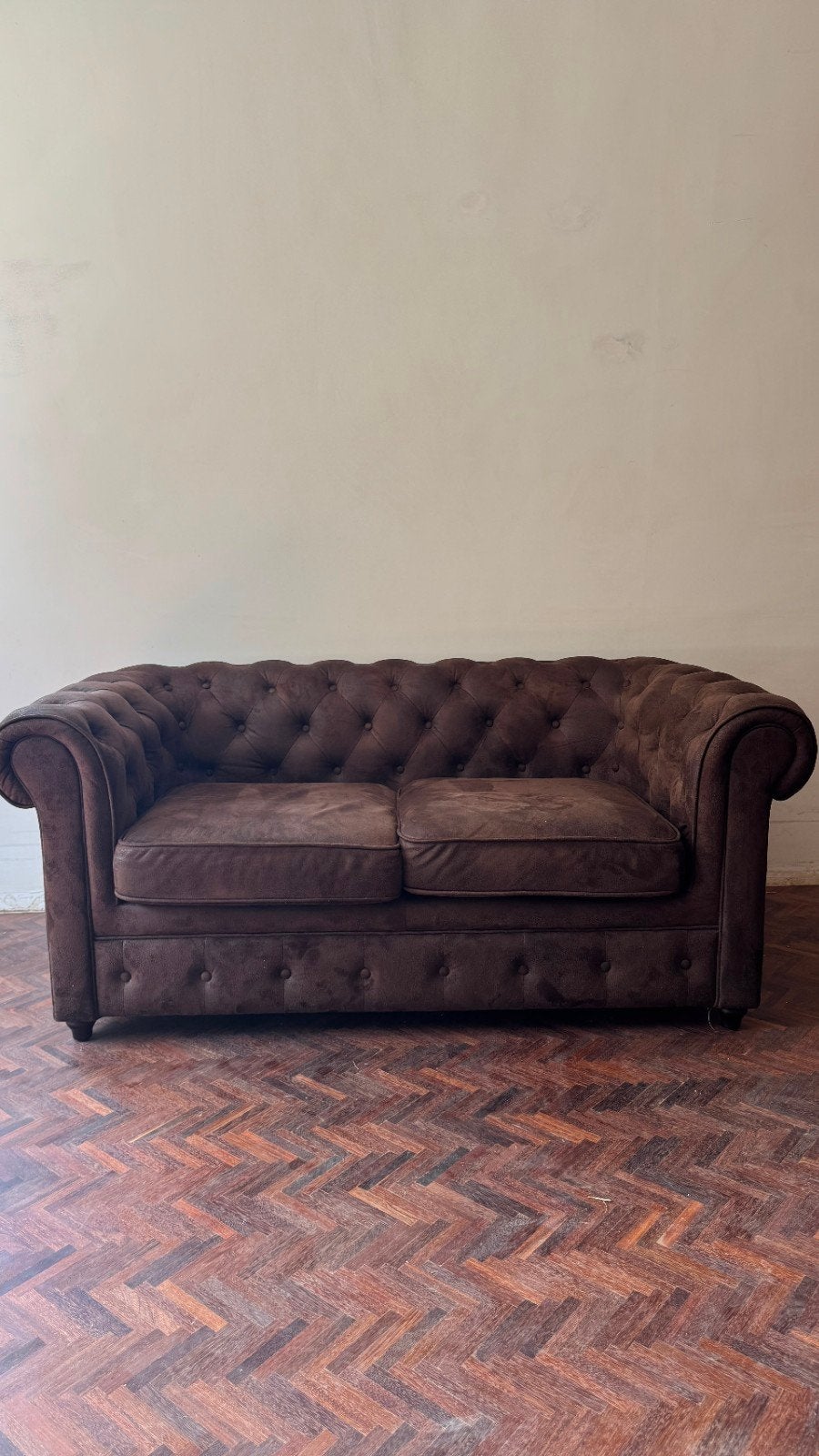Canapé style Chesterfield excellent état, Maison & Meubles, Canapés | Sofas & Chaises Longues, Enlèvement