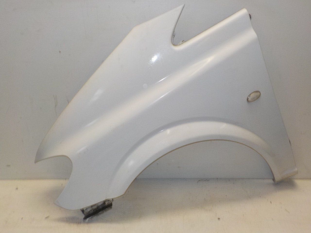 Spatbord links voor Mercedes-Benz Vito, Onderdelen@venauto.nl, Van der Ven Autorecycling B.V., Ettenseweg 76, 4706 PB Roosendaal, The Netherlands