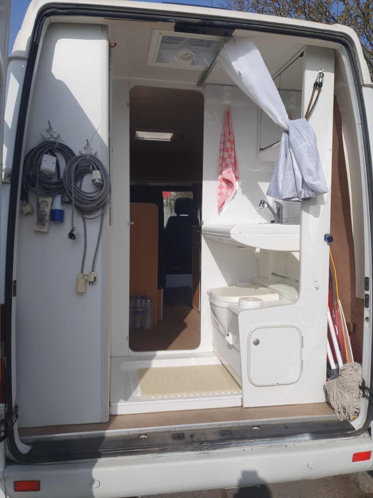 Camping-car Mercedes Sprinter 310 peux circuler sur Bruxelle, Enlèvement