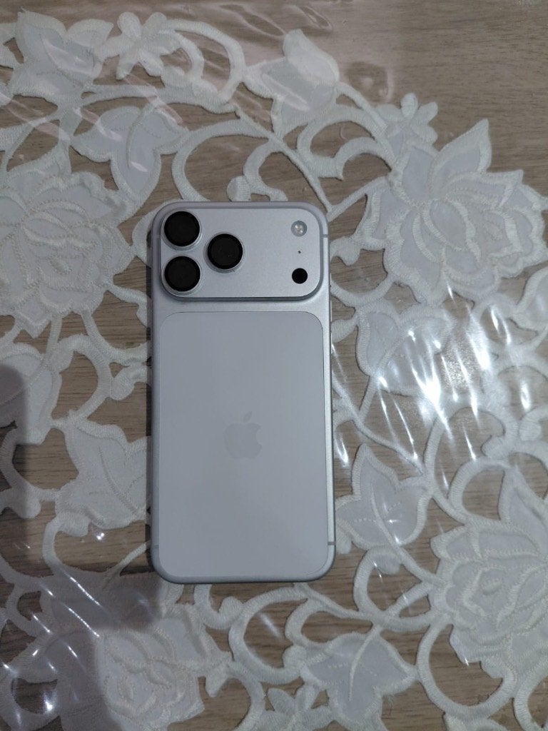 iPhone 17 pro max, Télécoms, Téléphonie mobile | Apple iPhone, 256 GB, Gris, Enlèvement ou Envoi, Autres modèles