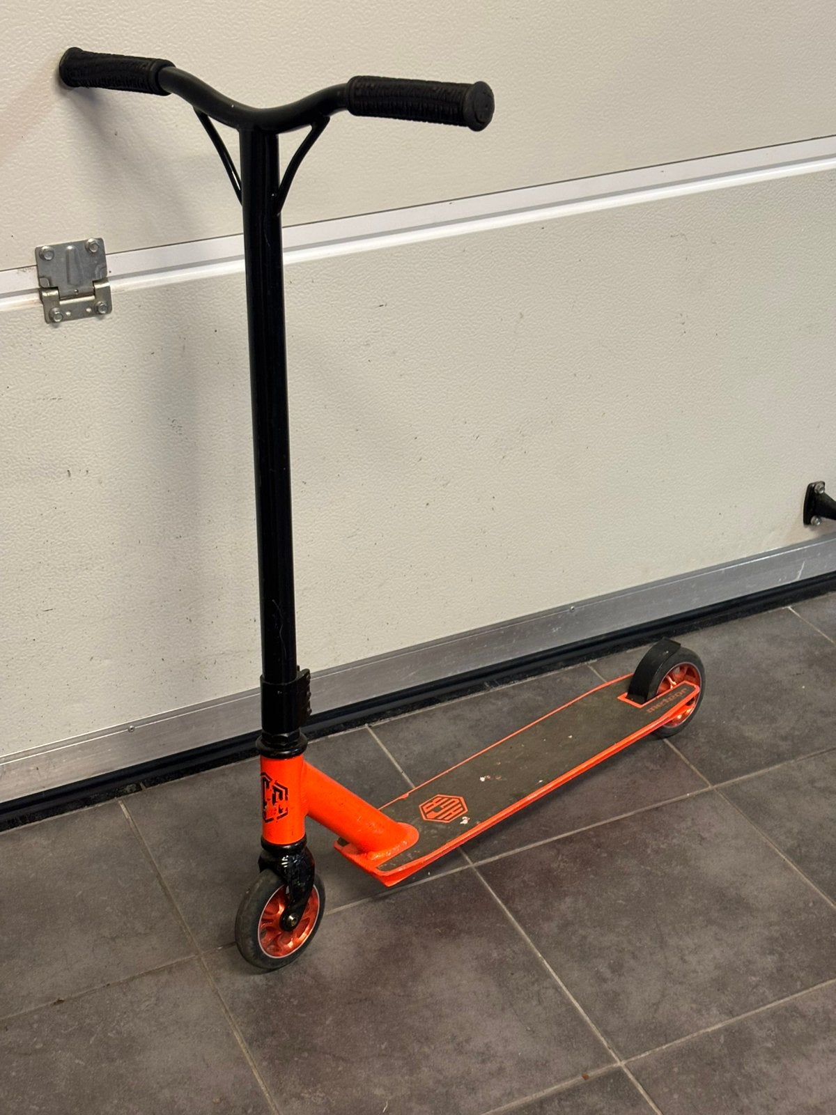 Stuntstep, Fietsen en Brommers, Steps, Ophalen, Zo goed als nieuw