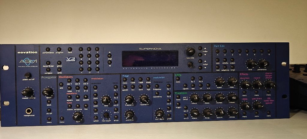Rack Novation Supernova II V3 - Rare, Musique & Instruments, Utilisé, Avec connexion MIDI, Novation, Enlèvement ou Envoi
