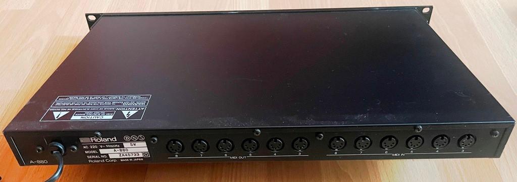 Roland A-880 midi patcher/mixer, Muziek en Instrumenten, Midi-apparatuur, Gebruikt, Ophalen