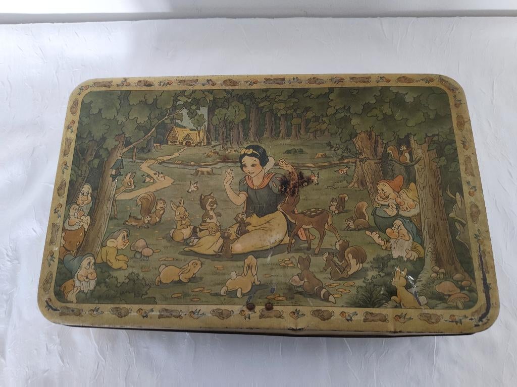 Vintage blikken doos "Sneeuwwitje en de 7 dwergen", Ophalen of Verzenden, Gebruikt, Koek(jes), Overige merken