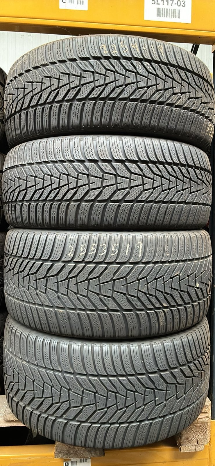 Sites d'hiver 225/40/19 et 255/35/19 de la marque Hankook, Enlèvement
