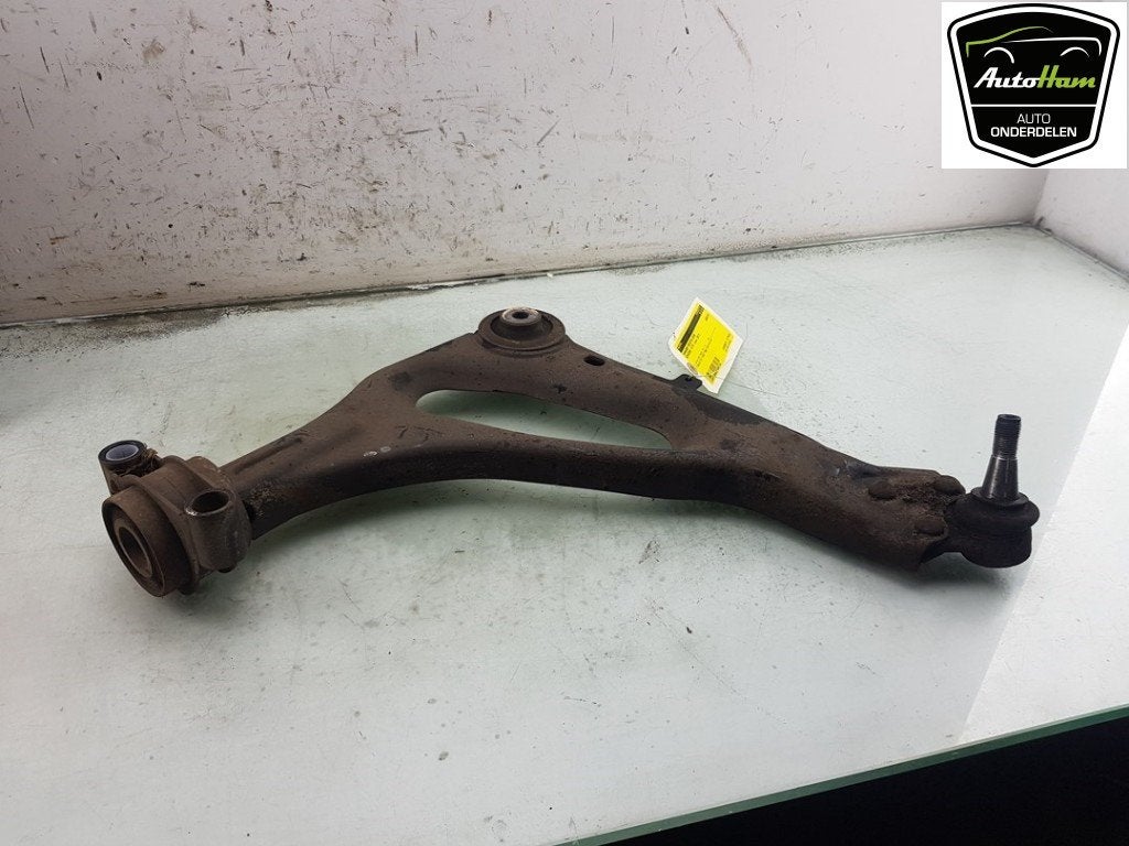 BRAS DE SUSPENSION AVANT DROIT (TRIANGLE) Vito (447.6), Dhr. J. Ham, Mercedes-Benz, Administratie@autoham.nl, Utilisé
