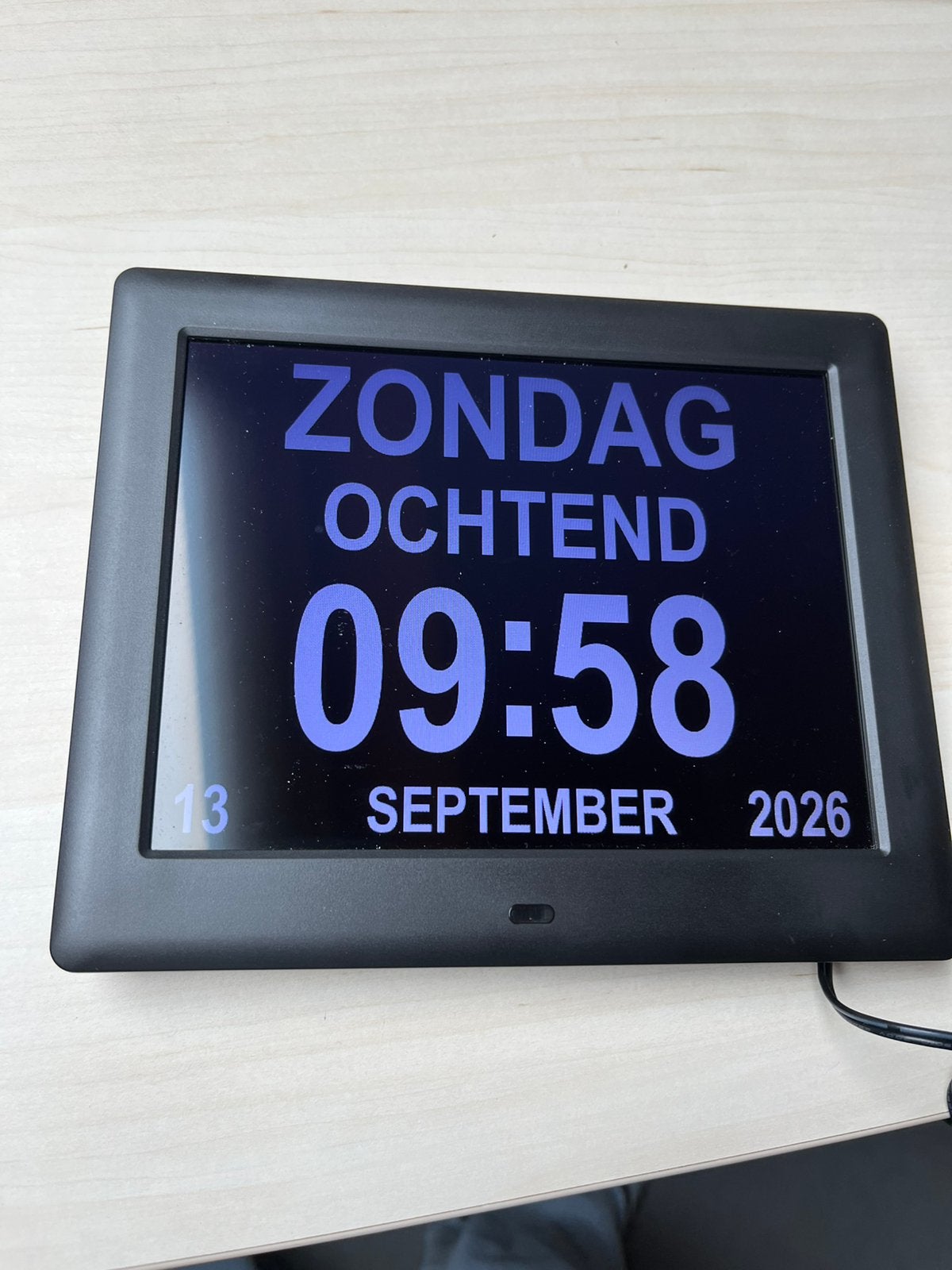 Digitale kalenderklok, Divers, Enlèvement ou Envoi, Calendrier quotidien, Comme neuf