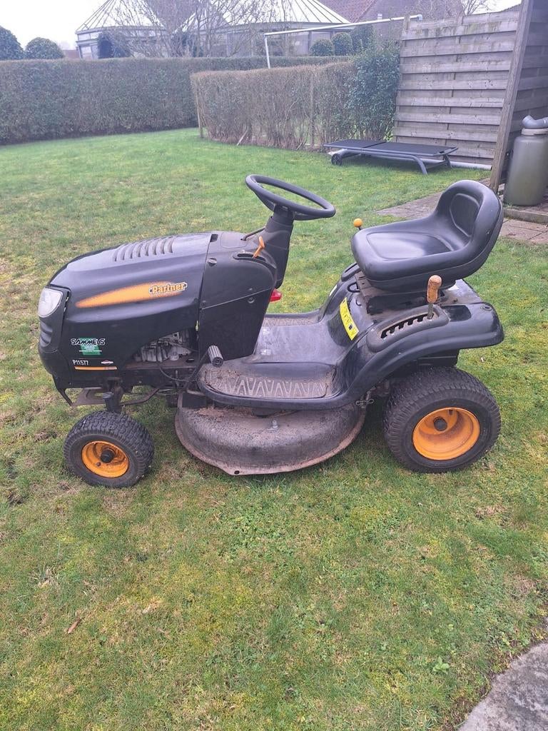 Gezocht diefstal, Tuin en Terras, Zitmaaiers, Ophalen