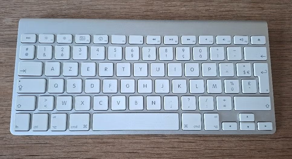 Mac draadloos toetsenbord, Informatique & Logiciels, Claviers, Enlèvement ou Envoi, Azerty, Utilisé, Apple