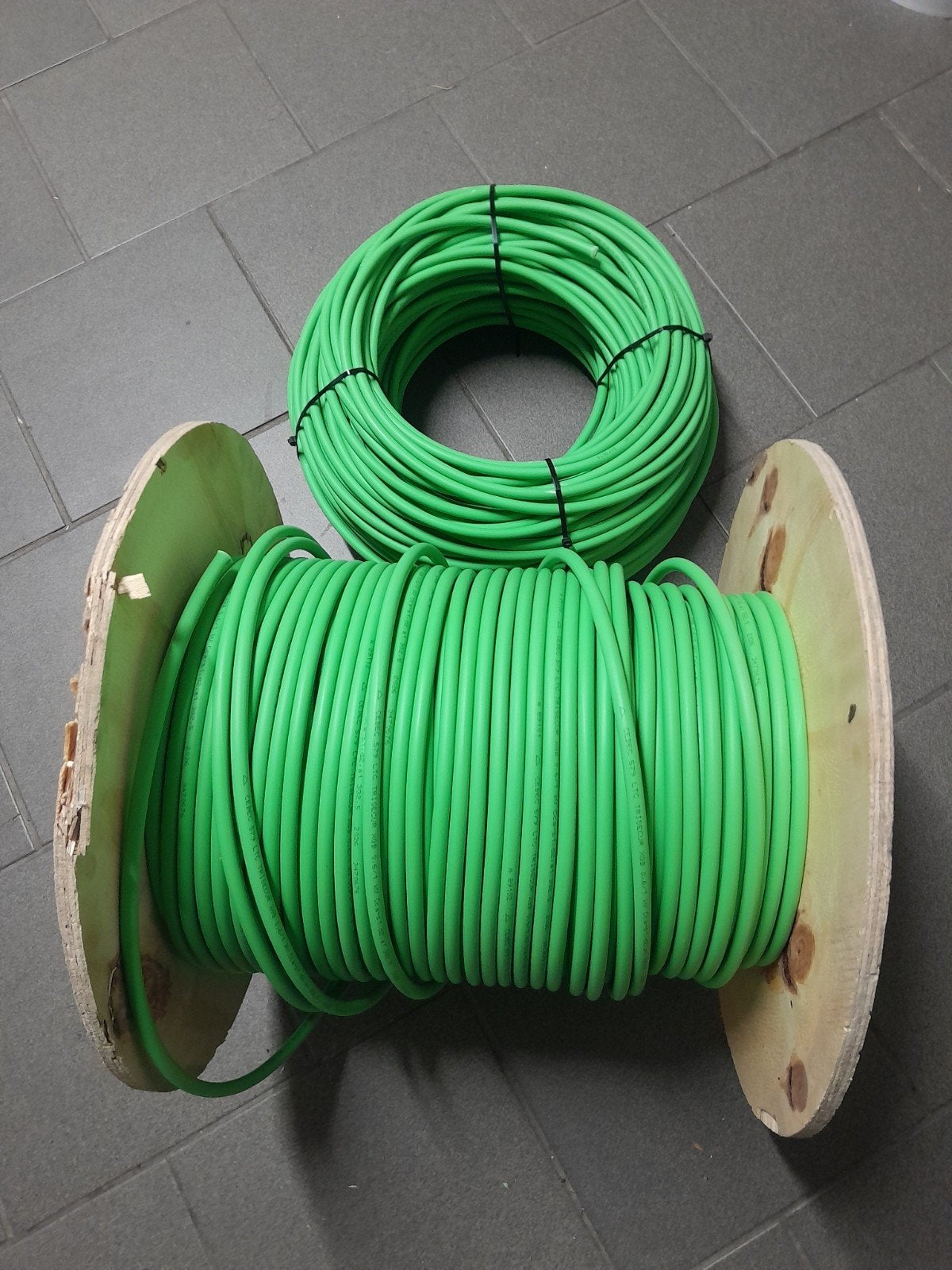 xgb 3g2,5mm,5g2,5mm, Doe-het-zelf en Bouw, Elektriciteit en Kabels, Ophalen, Nieuw