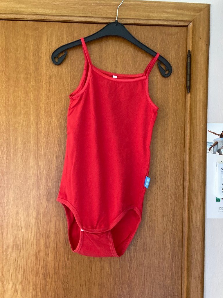 Rode body met drukknopen, 140, Pien en Polle, Nacht- of Onderkleding, Meisje, Pien en Polle, Ophalen of Verzenden