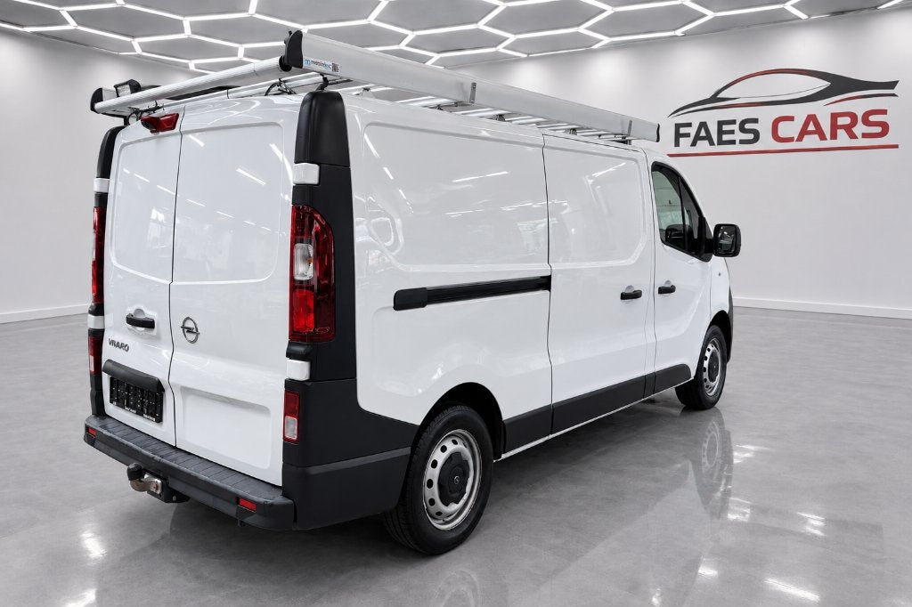 Opel Vivaro Lengte 2 eerste eigenaar, Auto's, Voorwielaandrijving, Stof, Euro 6, 4 cilinders