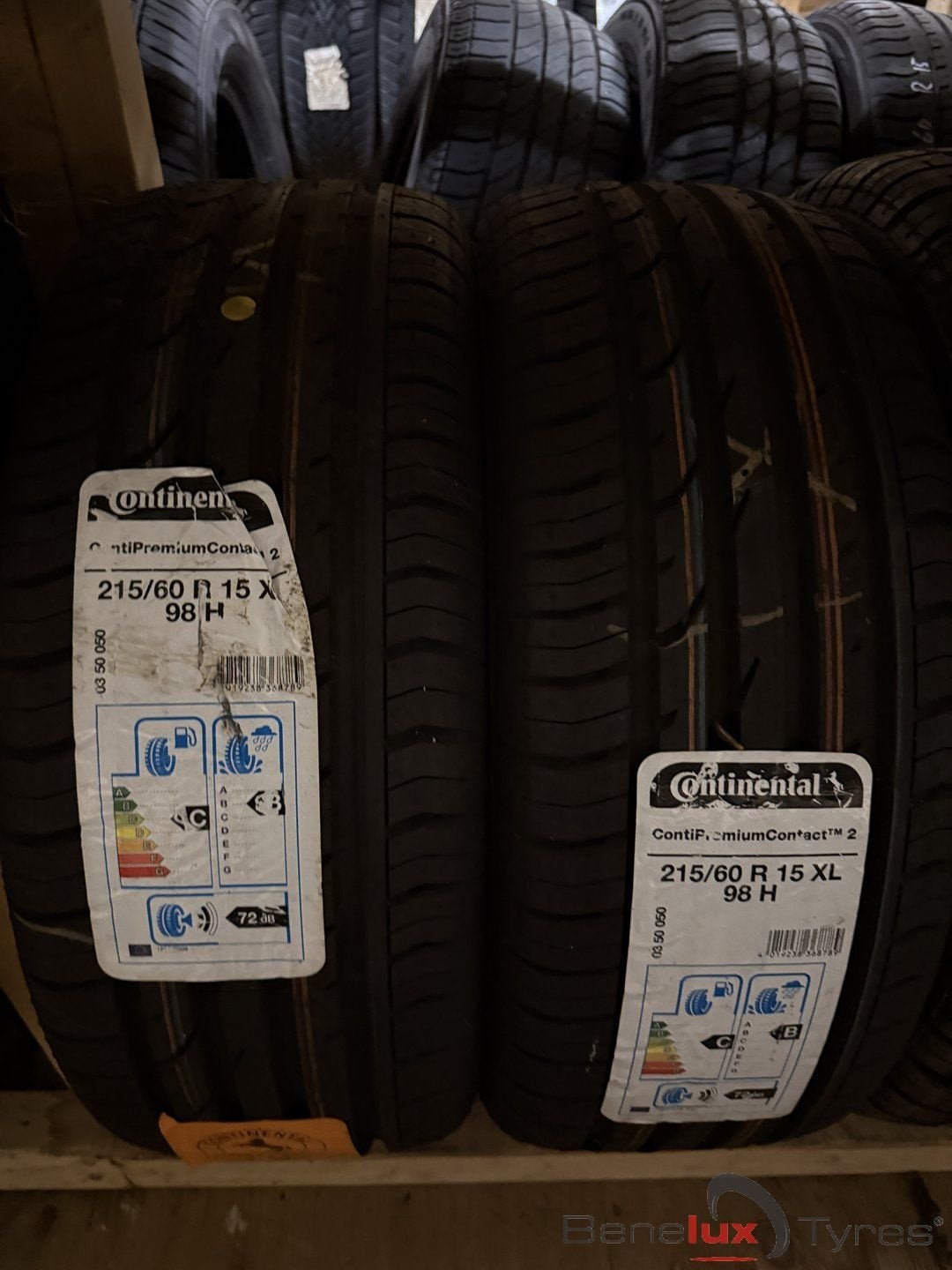 nieuw 215/60R15 98H Continental 215/60 R15 215/60/15 2156015, Autos : Pièces & Accessoires, Pneus & Jantes, Neuf, 15 pouces, 215 mm