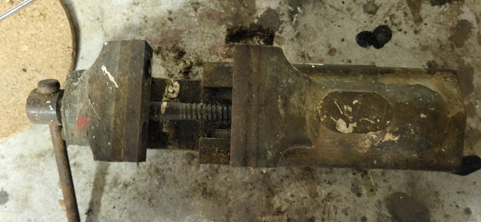 Etau, Bricolage & Construction, Enlèvement, Utilisé