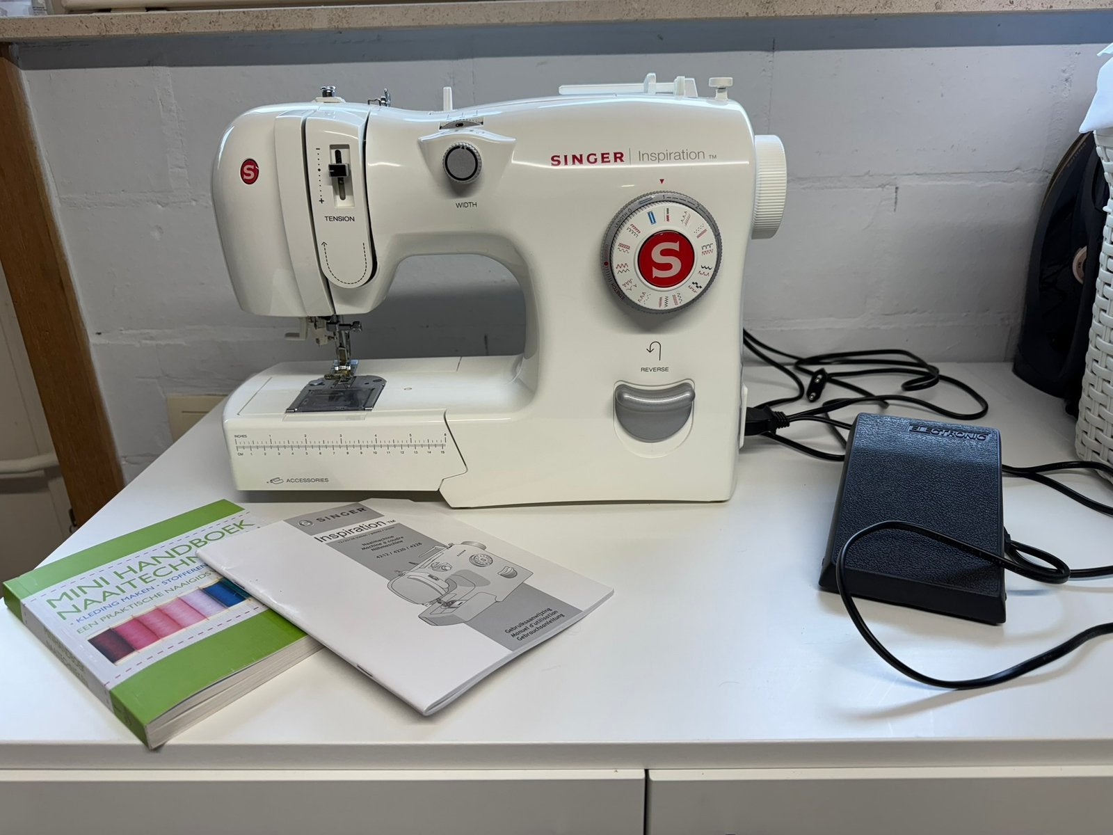 Naaimachine Singer 4228, Ophalen, Gebruikt, Naaimachine, Singer