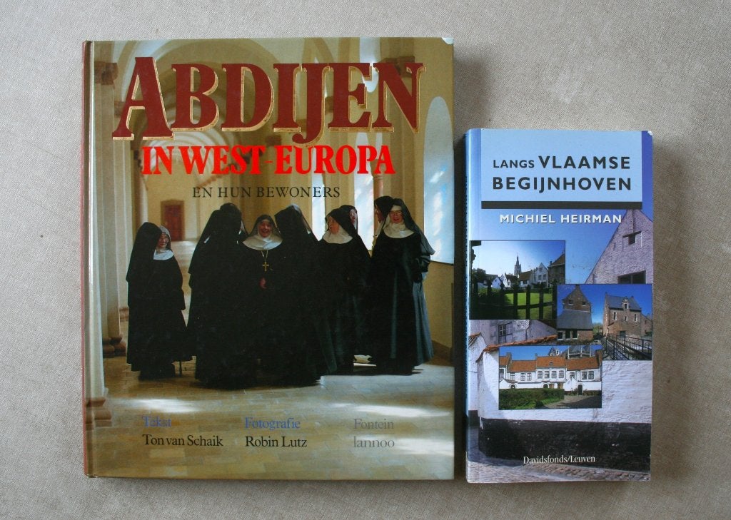 Erfgoed: Vlaamse begijnhoven/Abdijen in West-Europa, Boeken, Ophalen of Verzenden, Gelezen, Diverse auteurs, Europa