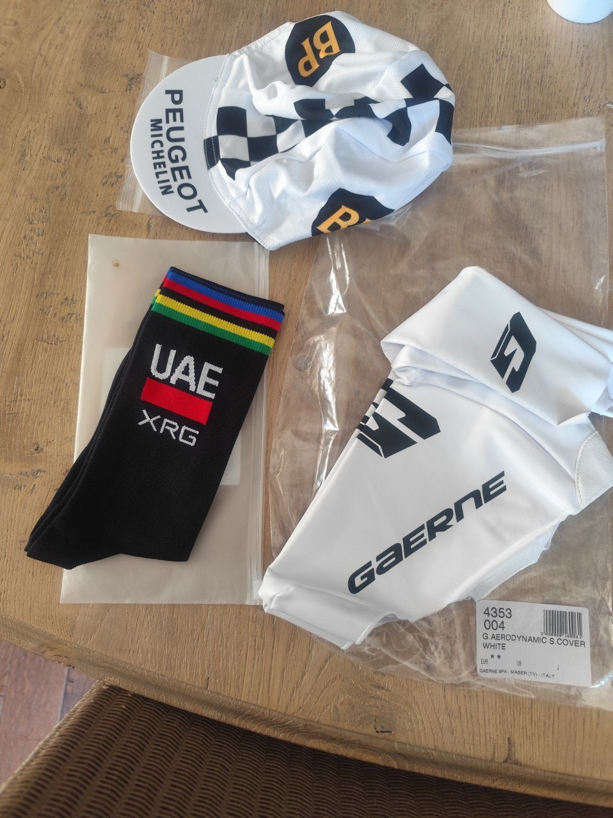 Objets "cyclisme" neufs. Envoi possible, Enlèvement ou Envoi