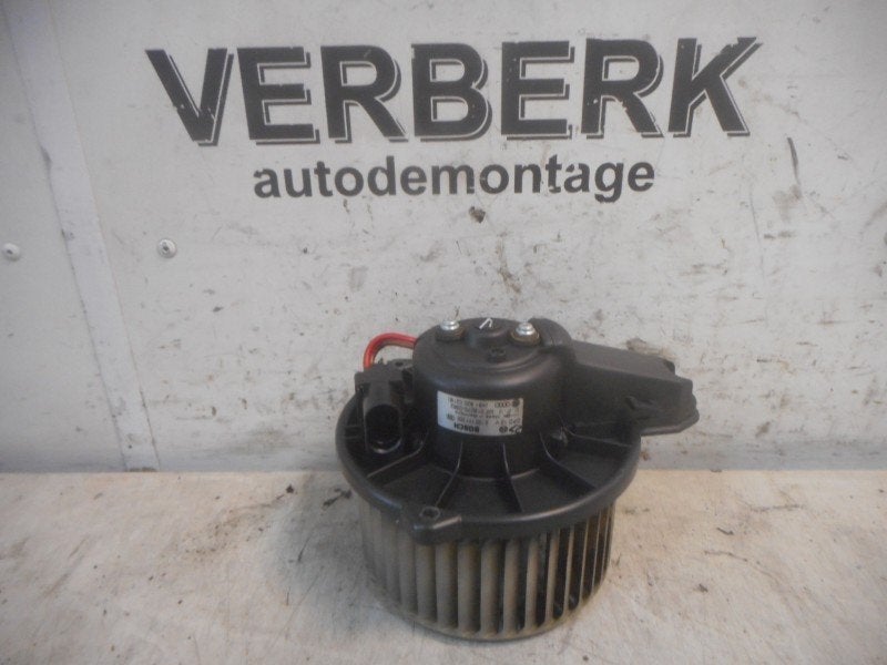 RADIATEUR MOTEUR Audi A6 Avant (C5) (4b1820021b), Robert Bosch AG, Audi, Utilisé, Robert-Bosch-Allee 1
74232  Abstatt, DE