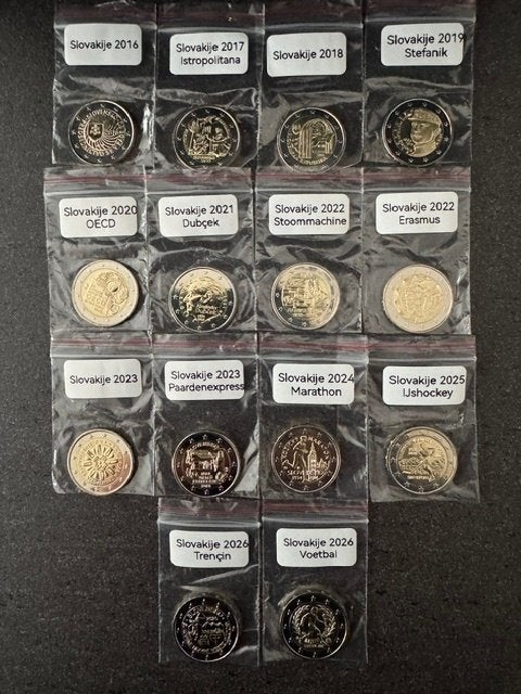 Verschillende Herdenkingsmunten, Ophalen of Verzenden, 2 euro, Losse munt