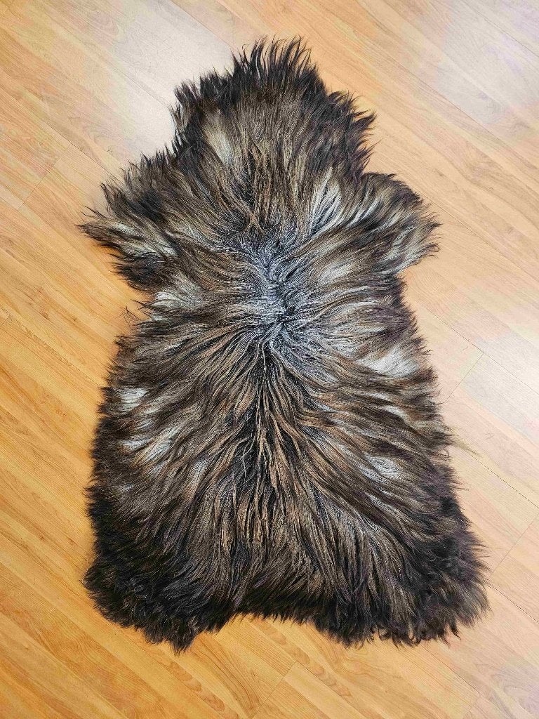 Peau de mouton à poil long 120/70 cm, Enlèvement ou Envoi, Utilisé, Gris, Autres styles