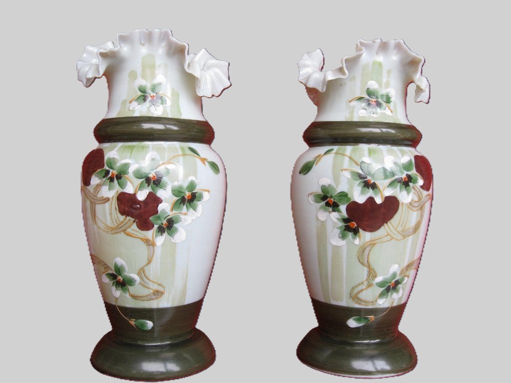 Handbeschilderde Victoriaanse opaline vazen, Ophalen