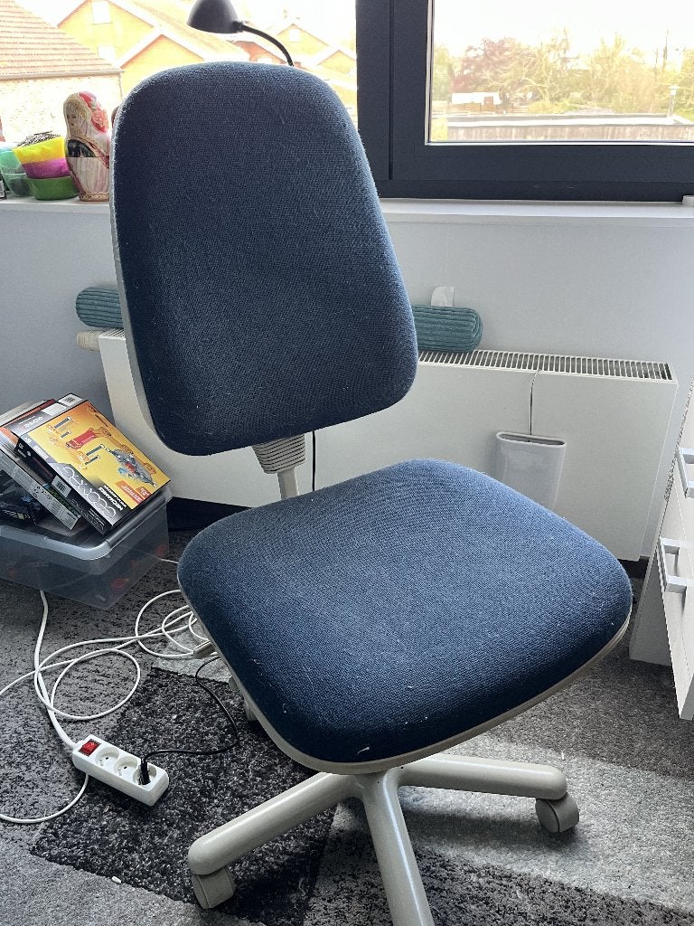 bureaustoel kinderkamer, Ophalen