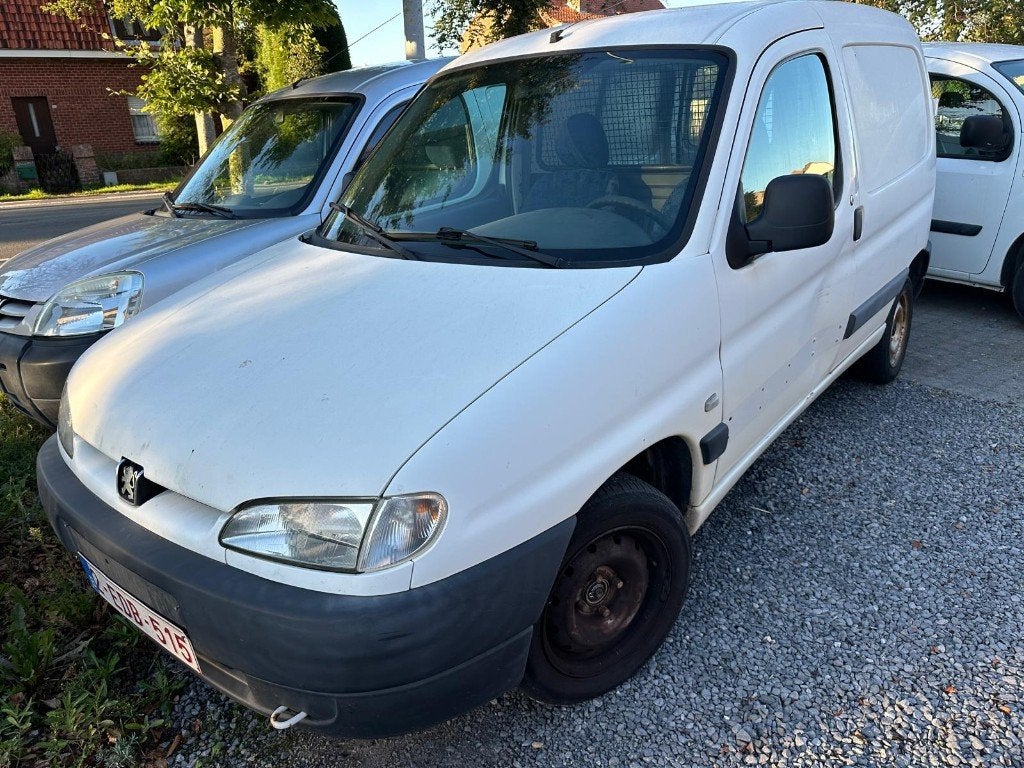 PEUGEOT Partner LIGHT CARGO PETROL, Achat, 4 portes, Entreprise, 2 places