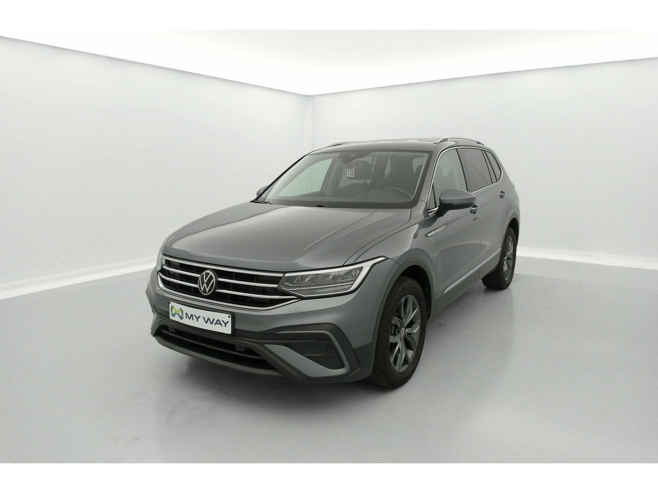 Volkswagen Tiguan Allspace Tiguan Allspace Life Business 1.5, Argent ou Gris, Achat, https://public.car-pass.be/vhr/8b89b042-4300-4e38-bb54-d3b638d4afe8