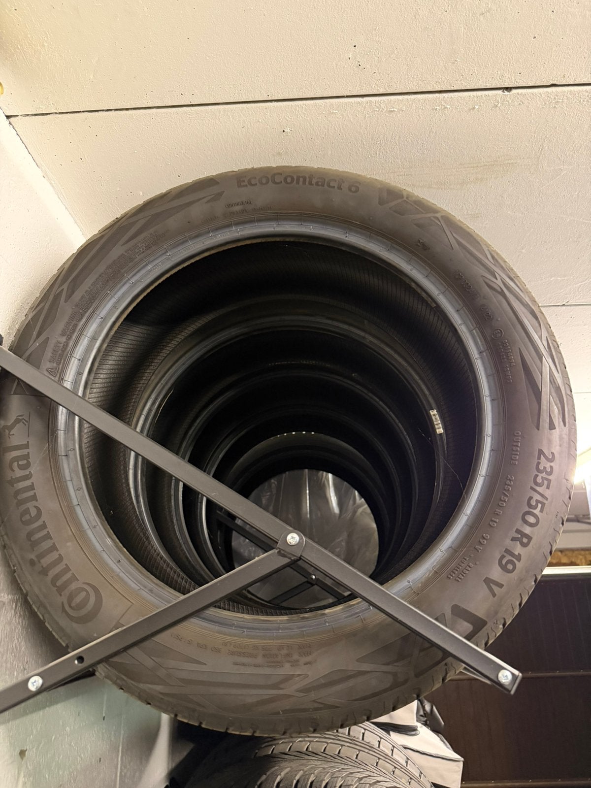 Continental 235/50 R19, Ophalen, Zo goed als nieuw