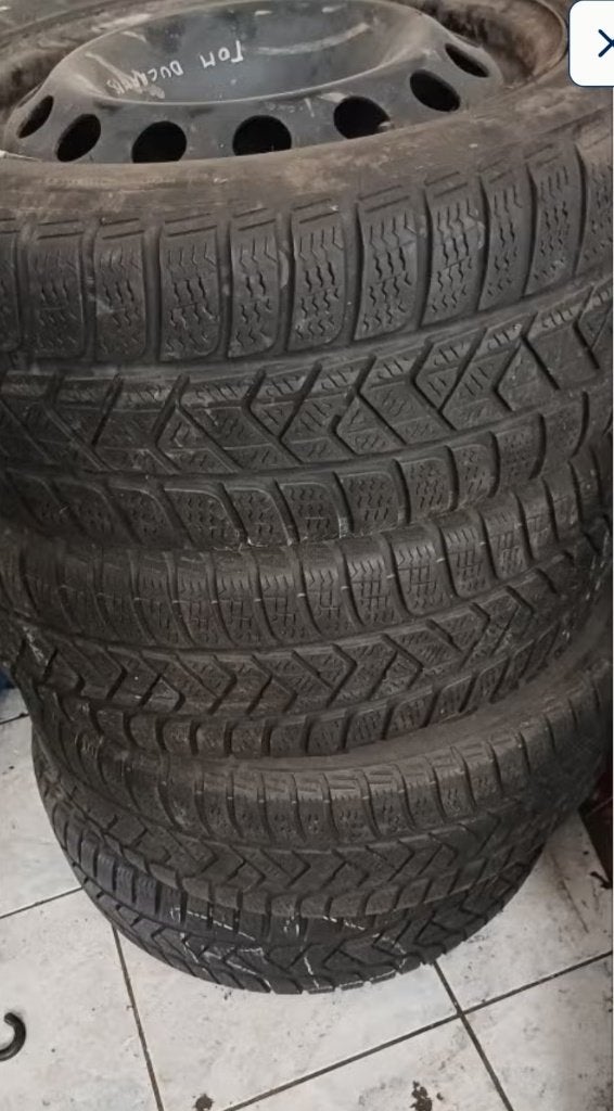 Pneu 215/60 R16, Autos : Pièces & Accessoires, Pneus et Jantes, 16 pouces, Enlèvement, Utilisé