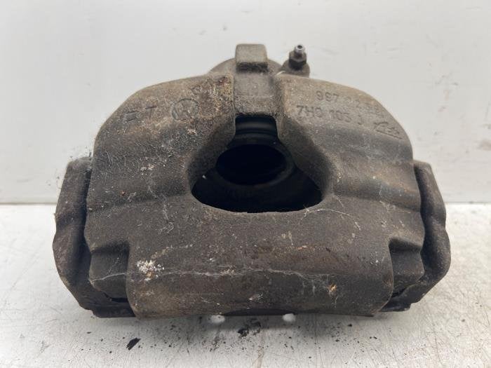 Etrier de frein (pince) avant gauche d'un Volkswagen Transpo, Volkswagen, -, 3 mois de garantie, Utilisé