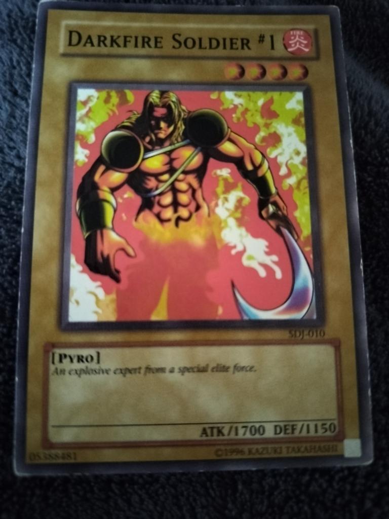 Yu-Gi-Oh kaart Darkfire Soldier, Hobby en Vrije tijd, Verzamelkaartspellen | Yu-gi-Oh!, Ophalen