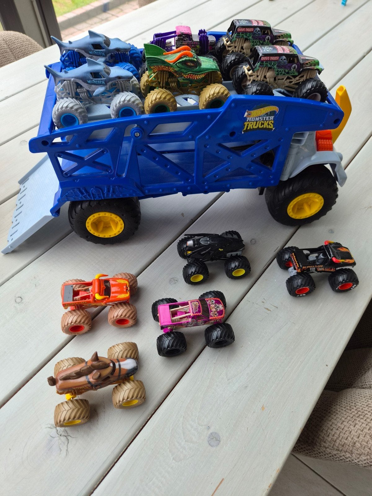 Hot Wheels monstertrucks Rhino RIG Vehicle, Ophalen, Gebruikt, Hot Wheels