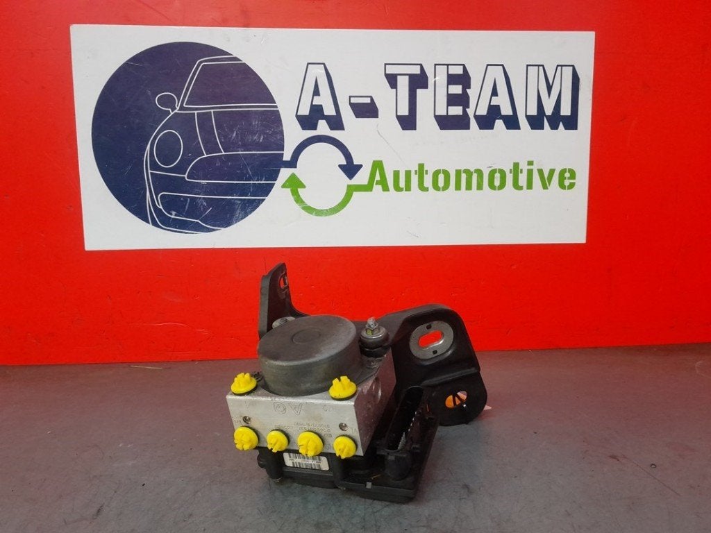 BLOC ABS (FREINS ANTI-BLOCAGE) Opel Corsa D, Robert Bosch AG, Opel, Utilisé, Robert-Bosch-Allee 1
74232  Abstatt, DE