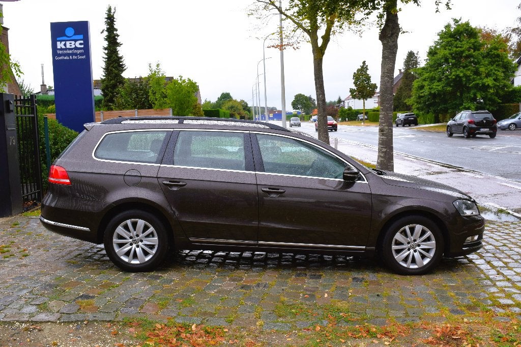 Vw Passat 1.6CR TDi/1st Owner/HISTORY/GARANTIE, Auto's, Volkswagen, Voorwielaandrijving, https://public.car-pass.be/vhr/531de986-e3b2-403b-9a2a-d4dc46642ea9