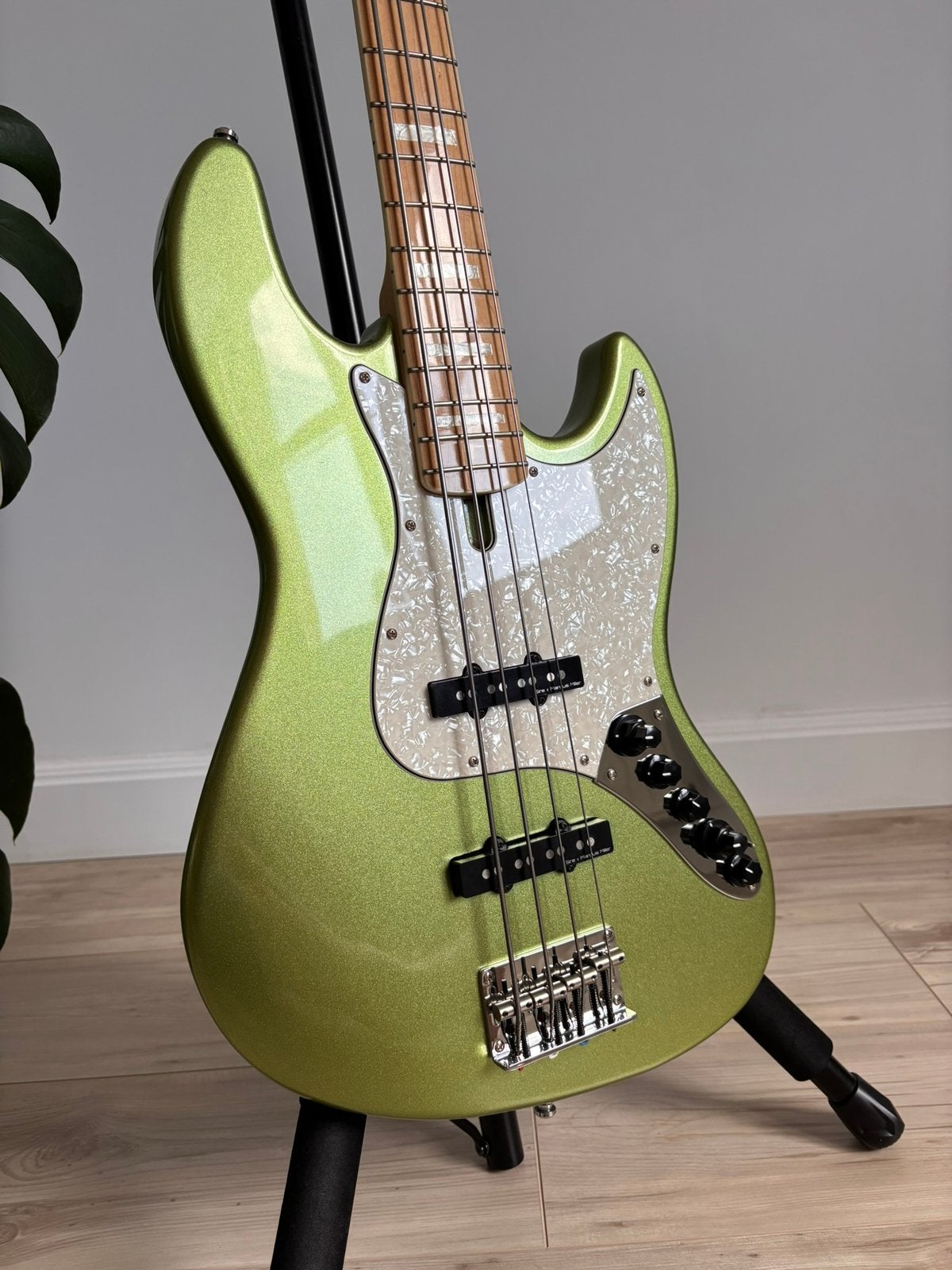 ***Sire Marcus Miller v7 2nd gen jazz bass*** Nieuwstaat, Muziek en Instrumenten, Ophalen, Zo goed als nieuw