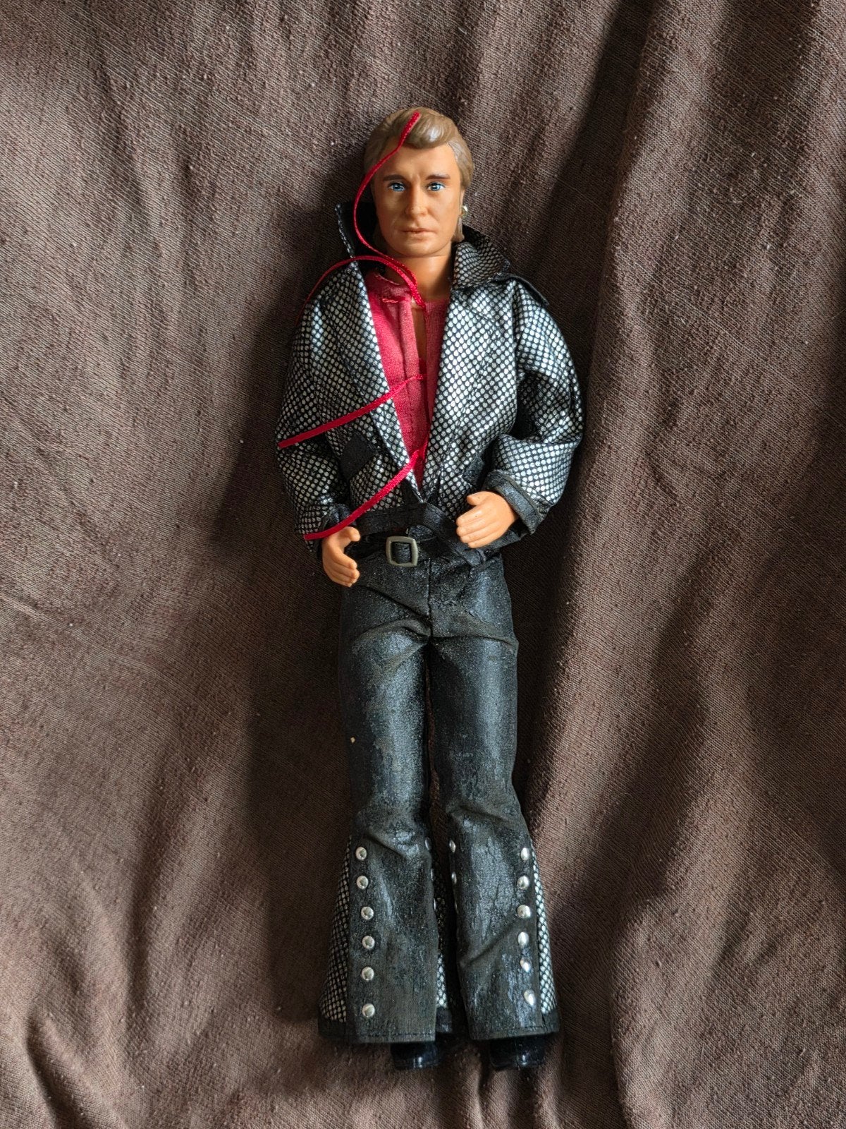 Figurine poupée Johnny Hallyday . Taille d une barbie, Collections, Enlèvement ou Envoi