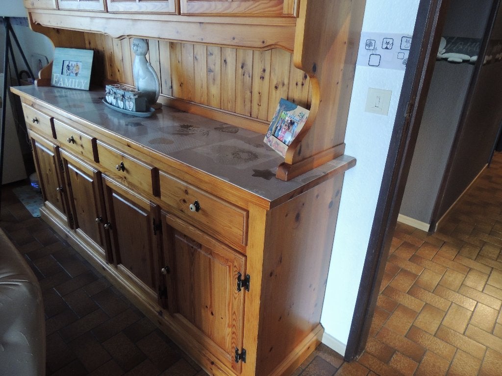 Buffet en pin massif verni, Maison & Meubles, Enlèvement, Pin