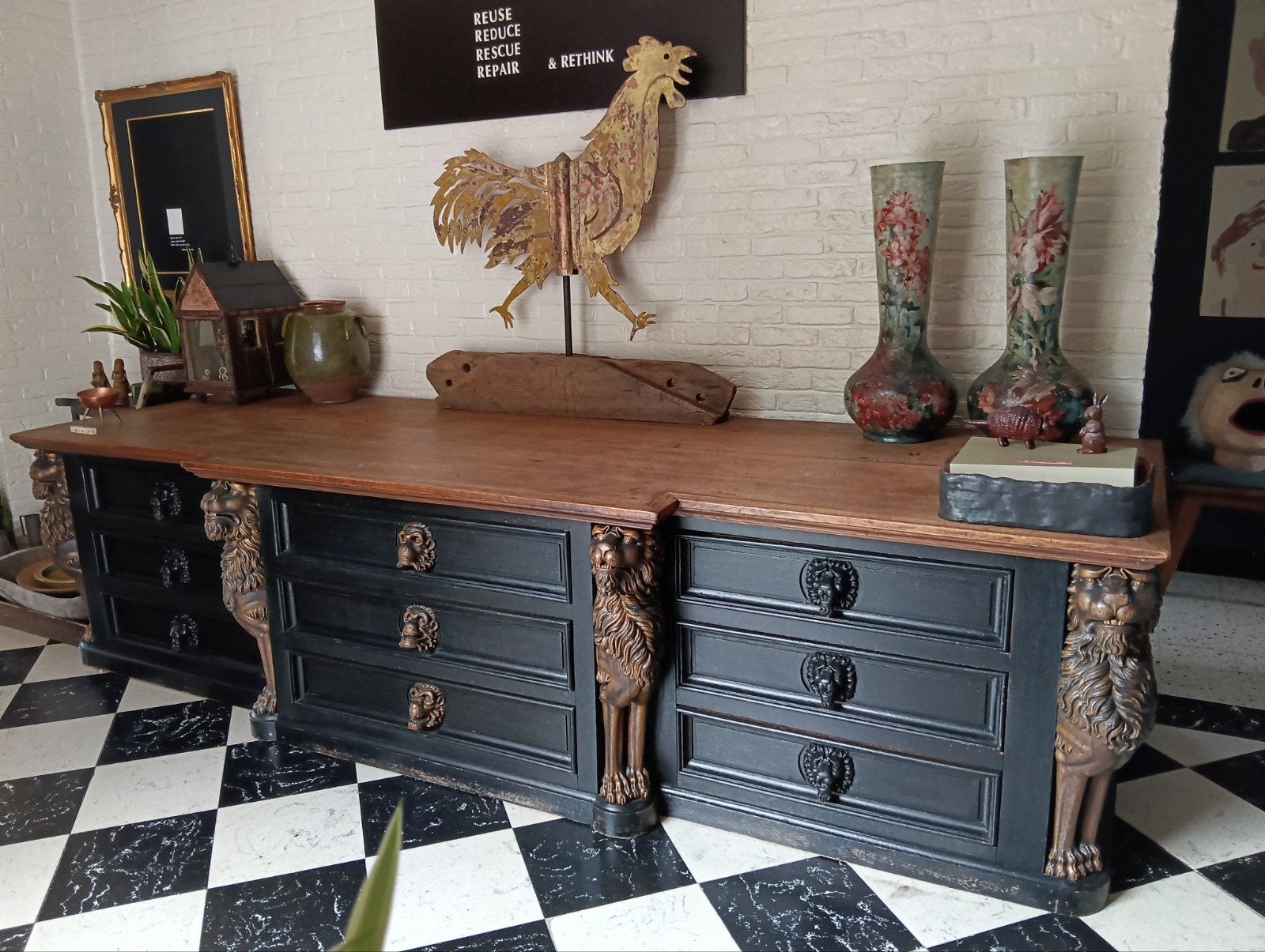 unieke kasteel kast, Enlèvement