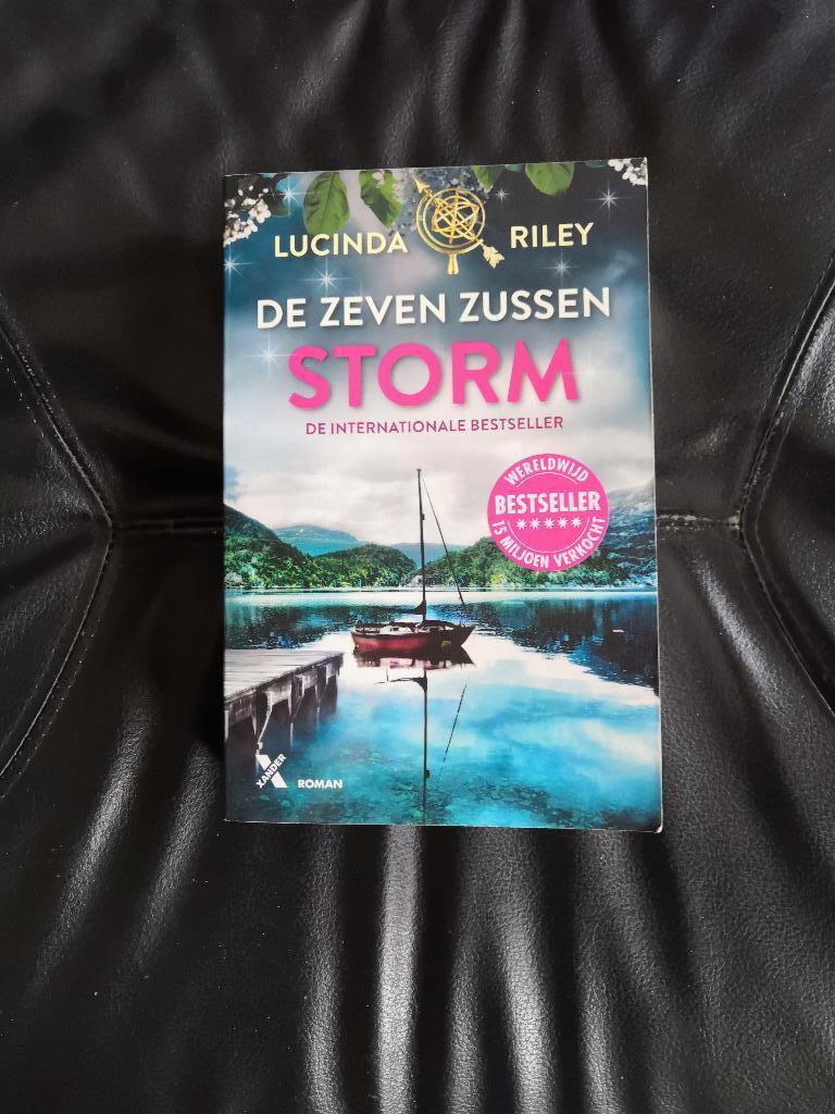 lucinda riley : storm, Boeken, Ophalen of Verzenden, Lucinda Riley